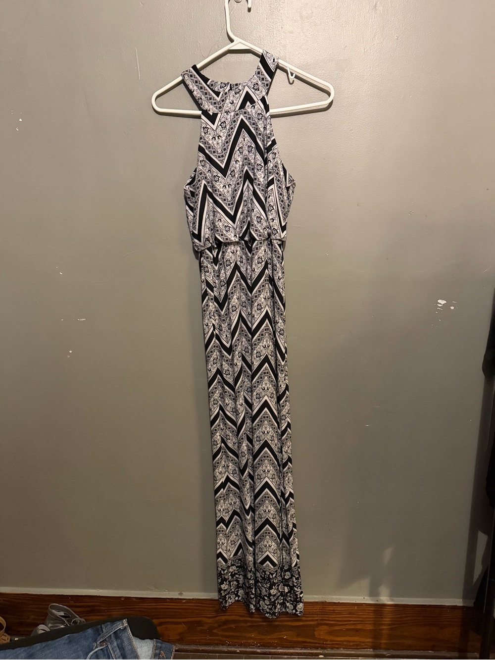 Three Hearts Black & White Chevron Paisley Maxi Dress